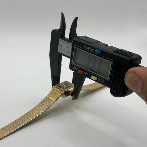 Vintage Timex Gold Tone Green Dial Manual Wind Women's Watch - Picture 7 of 7